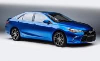 Toyota Altis 2.0 V 2014 hay Camry 2.0E lựa chọn nào ?